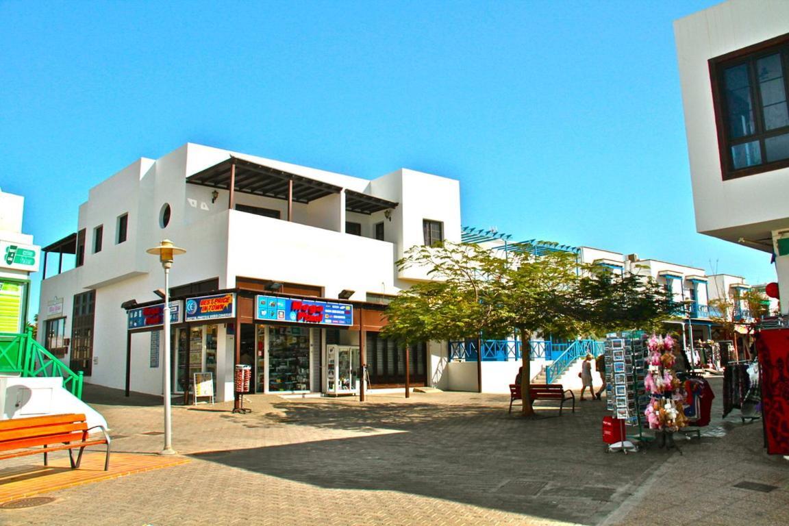 Apartamentos Puerto 1, 2 Y 3 Playa Blanca  Eksteriør billede